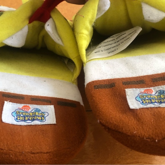 2000s Spongebob Slippers - Picture 4 of 7